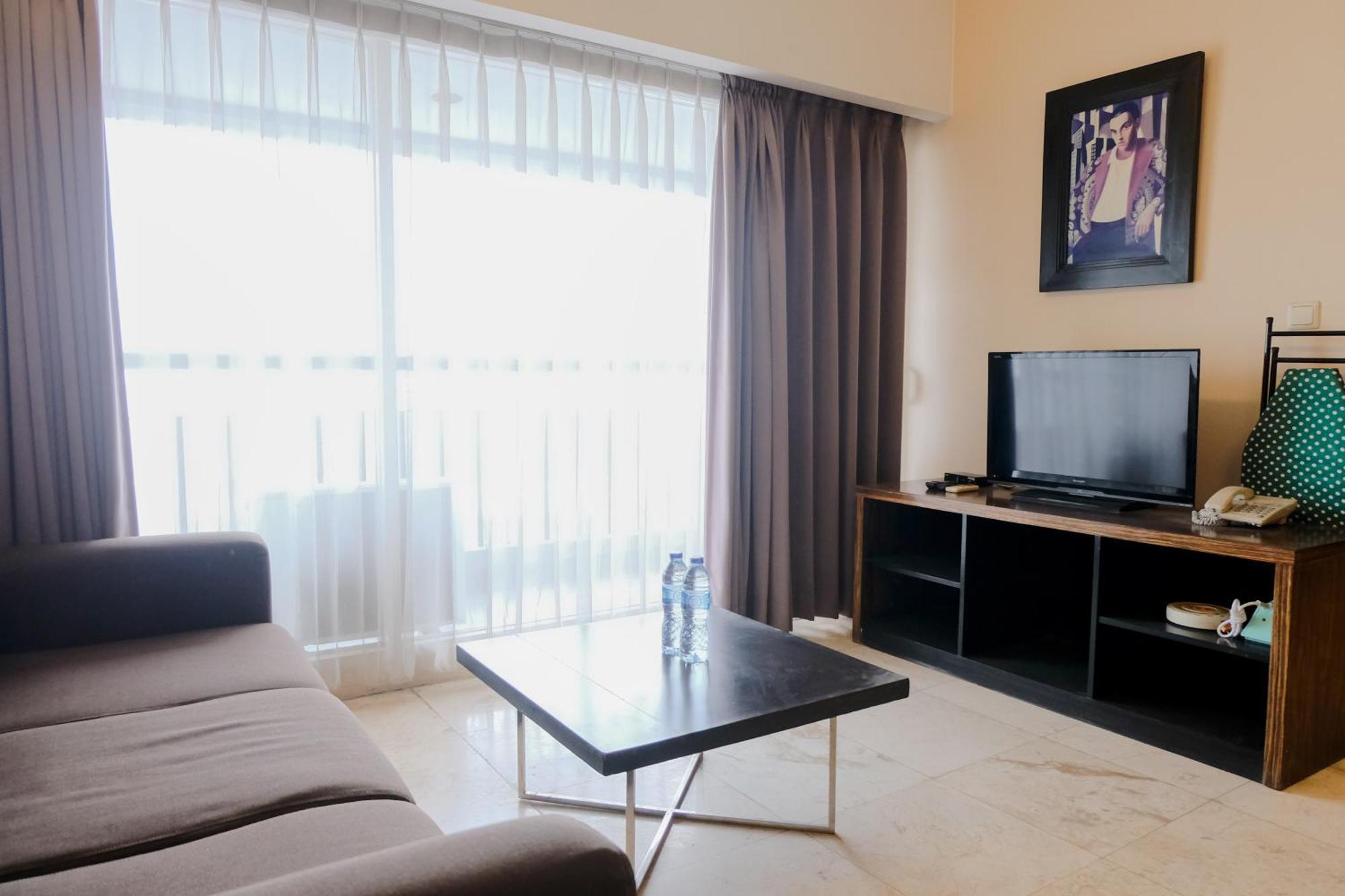 Homey And Spacious 3br At Braga Walk By Travelio * Bandung